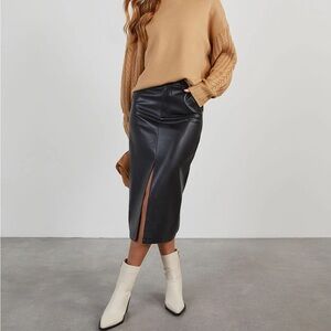Faux leather skirt - Black